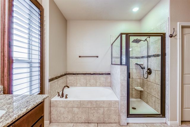 359 Whispering Wind WAY, Austin, TX 78737