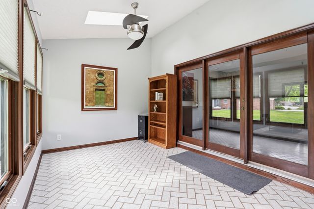 719 Bakeway Court, Indianapolis, IN 46231
