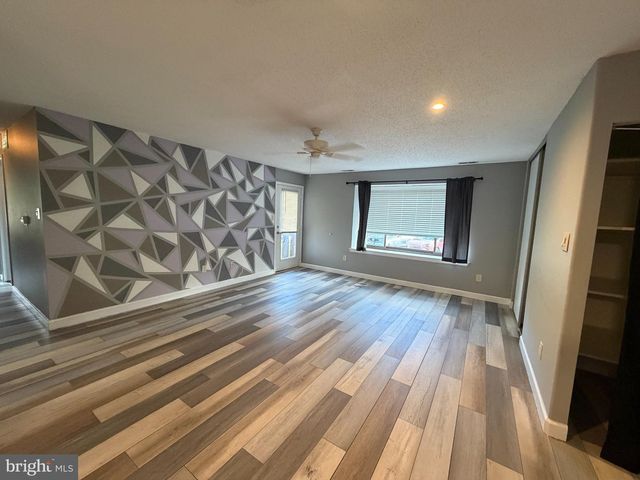 4217-A ABERDEEN DR, Mount Laurel, NJ 08054