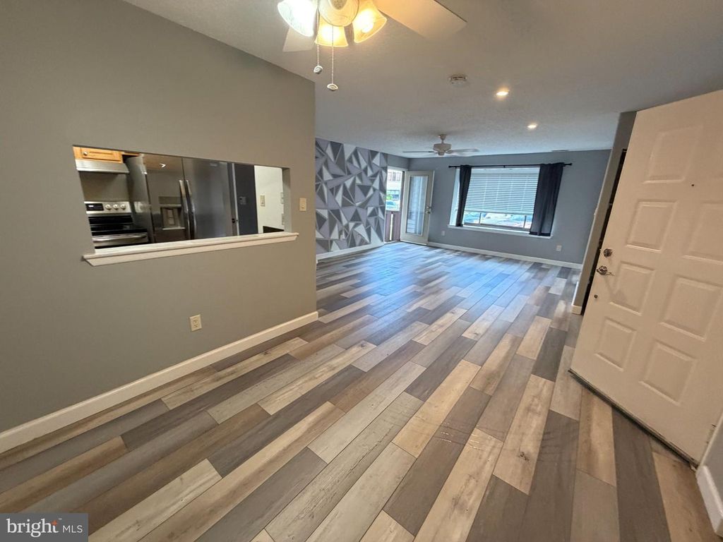 4217-A ABERDEEN DR, Mount Laurel, NJ 08054
