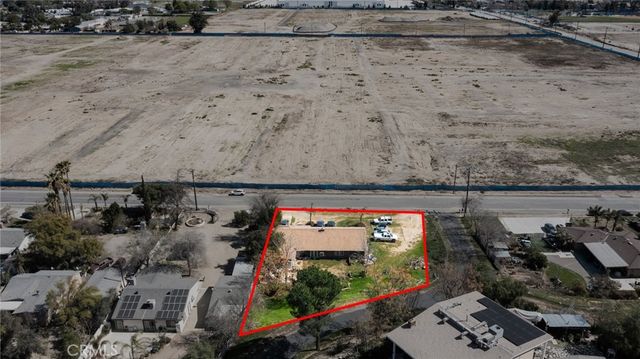 11178 Locust Ave, Bloomington, CA 92316