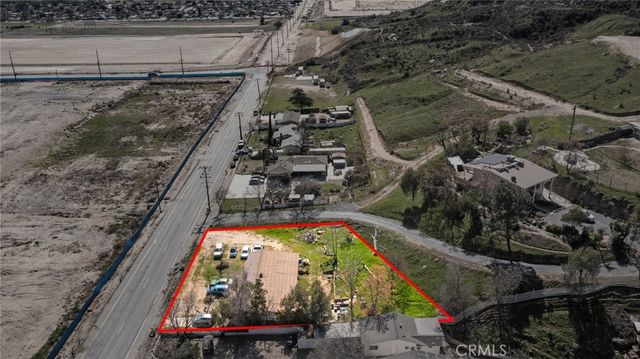 11178 Locust Ave, Bloomington, CA 92316