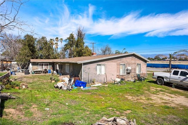 11178 Locust Ave, Bloomington, CA 92316