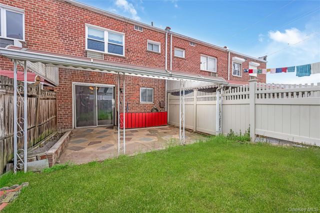 61-29 64th Street, Middle Village, NY 11379