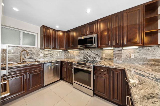 2840 N Ocean Boulevard Blvd 404, Fort Lauderdale, FL 33308