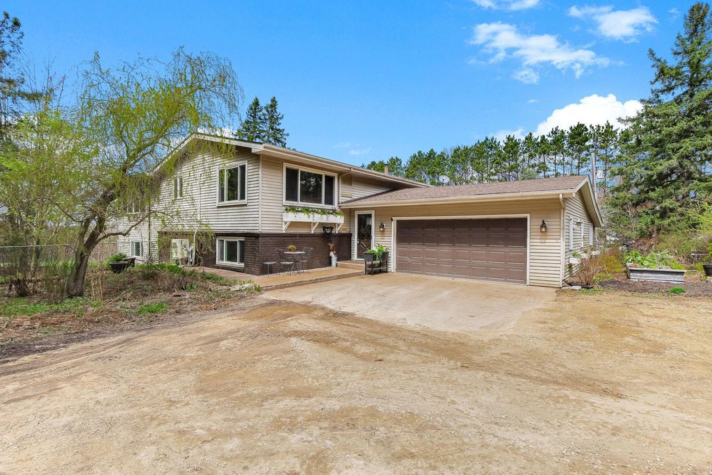 29928 Hemingway Avenue, Stacy, MN 55079 — exterior