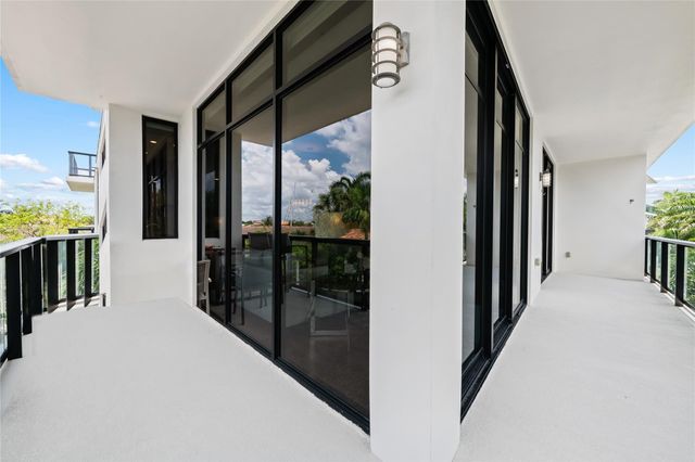 2770 NE 14th Street 306, Fort Lauderdale, FL 33304