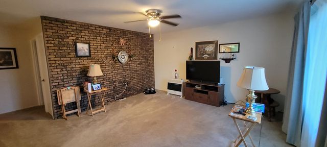 376 Briarwood Drive, Valparaiso, IN 46385