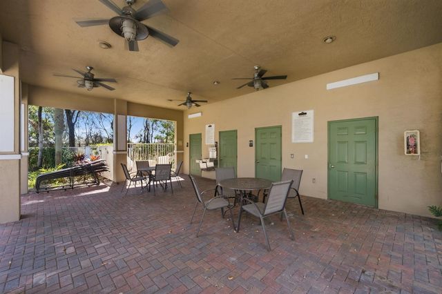 687 NW 42nd Avenue, Plantation, FL 33317