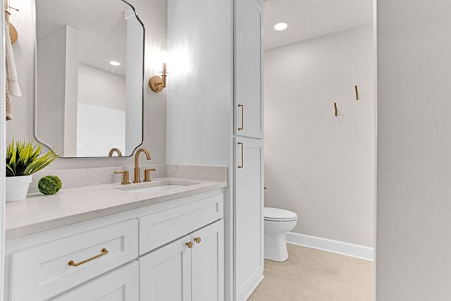 113 W Magnolia St, Troup, TX 75789