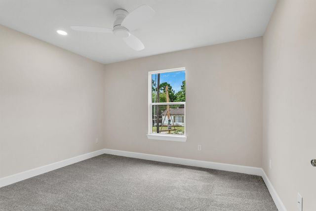 113 W Magnolia St, Troup, TX 75789