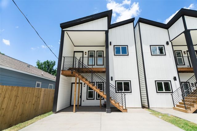 331 Delaware St, Houston, TX 77029