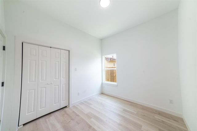 331 Delaware St, Houston, TX 77029