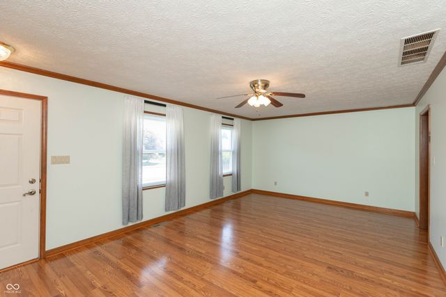 640 S School Street 28, Brownsburg, IN 46112