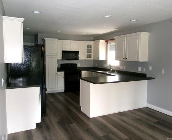 2336 tigers Trail, Decatur, IN 46733