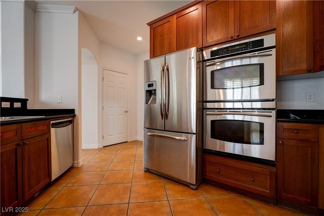 2412 Energized Court, Henderson, NV 89052