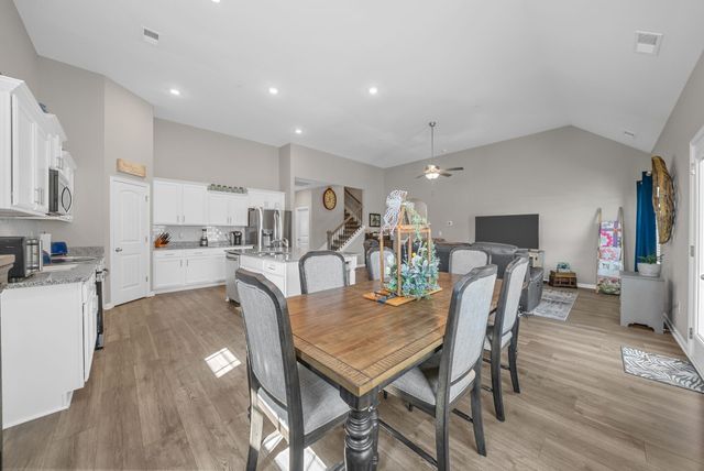 430 Clayton Ct, Pleasant View, TN 37146