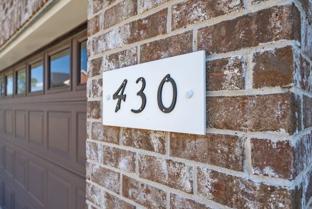 430 Clayton Ct, Pleasant View, TN 37146