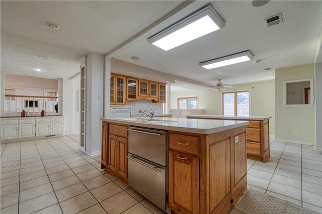 1401 E Oxford Place, Olathe, KS 66062