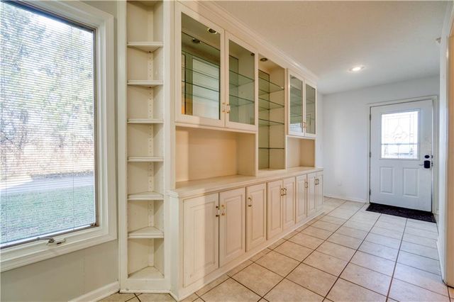 1401 E Oxford Place, Olathe, KS 66062