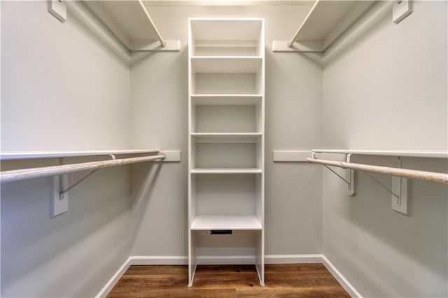 1401 E Oxford Place, Olathe, KS 66062