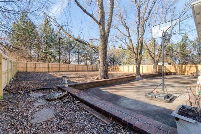 1401 E Oxford Place, Olathe, KS 66062