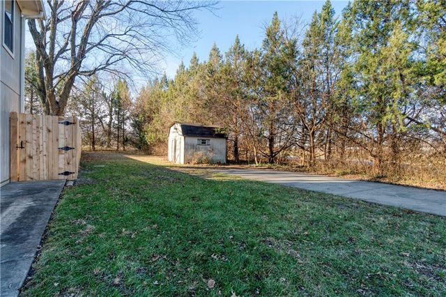 1401 E Oxford Place, Olathe, KS 66062