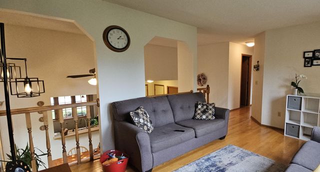 11775 Kerry Street NW, Coon Rapids, MN 55433