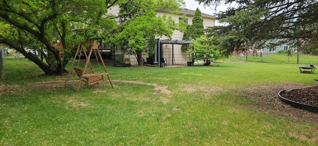 11775 Kerry Street NW, Coon Rapids, MN 55433