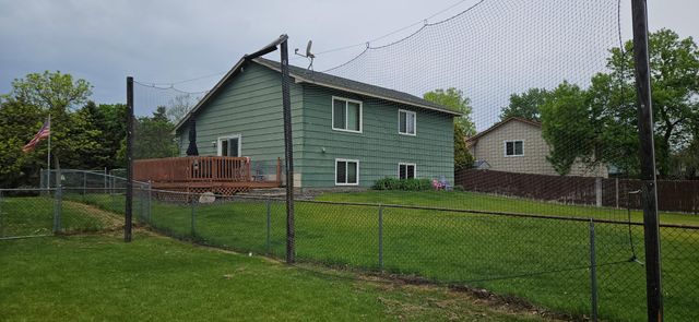 11775 Kerry Street NW, Coon Rapids, MN 55433