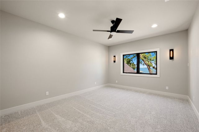 100 Brentwood Estates Drive, Trinidad, TX 75163