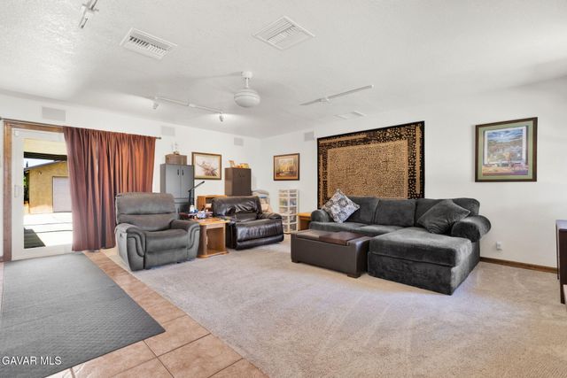 4139 W Avenue L6, Lancaster, CA 93536