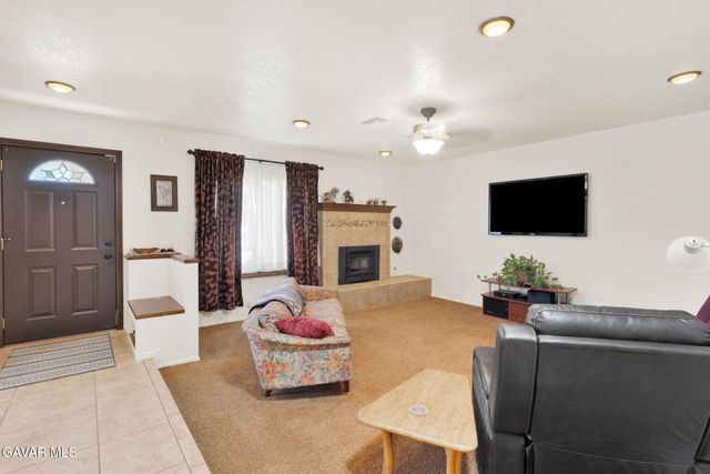 4139 W Avenue L6, Lancaster, CA 93536