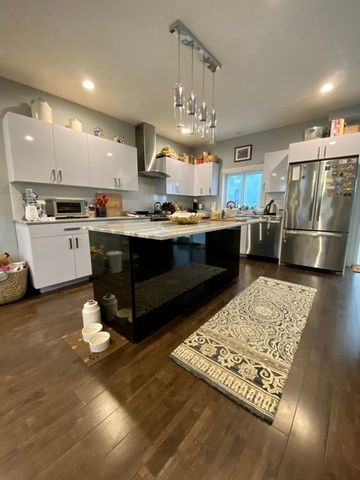 348 E St -, Boston, MA 02127