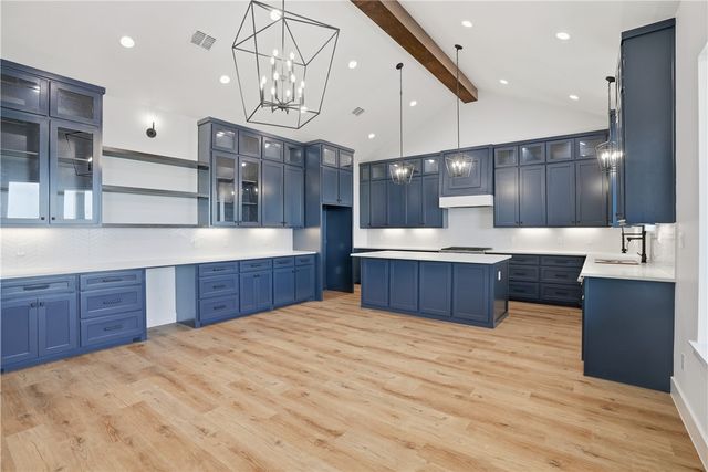 15 Tradewinds Circle, Rockport, TX 78382