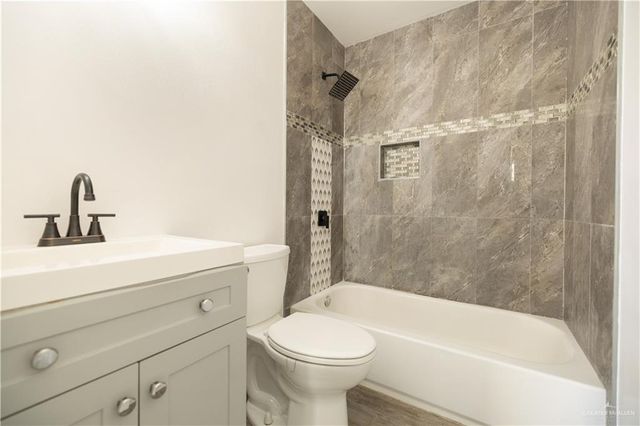 203 Barcelona Drive, Donna, TX 78537