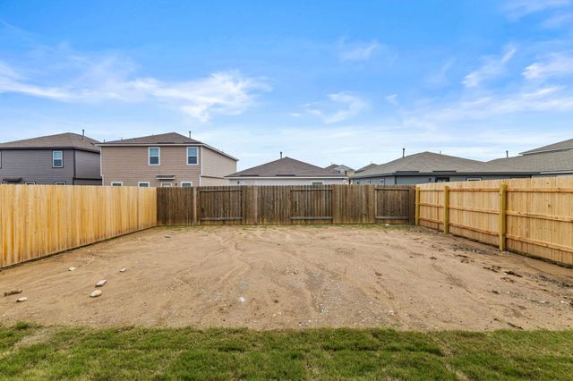 474 Low Pasture TRL, Maxwell, TX 78656