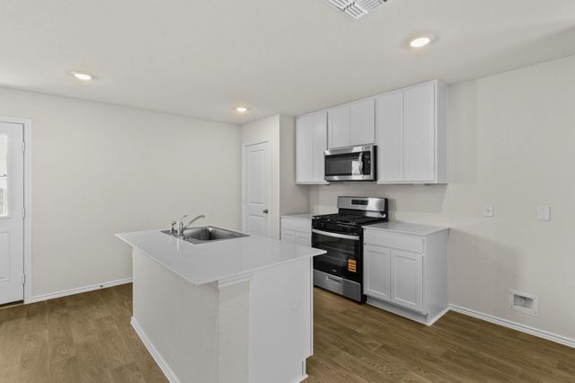 474 Low Pasture TRL, Maxwell, TX 78656