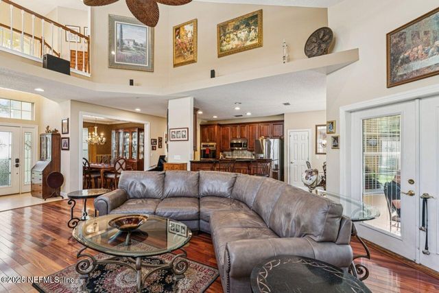 7854 E HEATHER LAKE Court E, Jacksonville, FL 32256