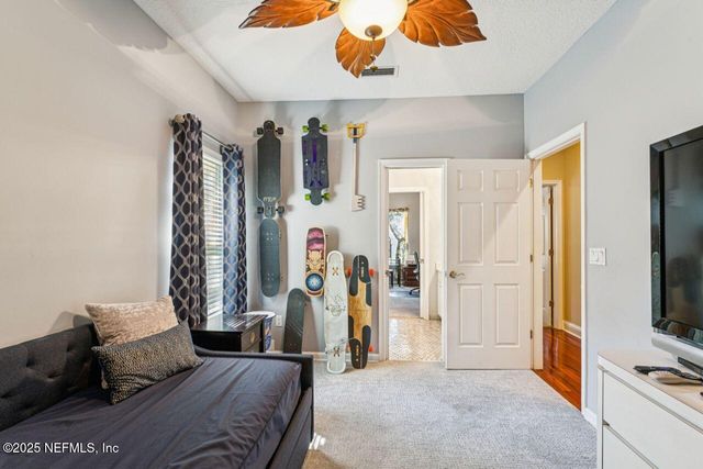 7854 E HEATHER LAKE Court E, Jacksonville, FL 32256