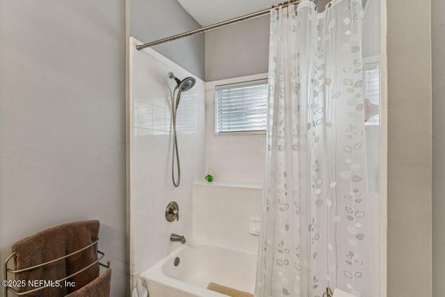 7854 E HEATHER LAKE Court E, Jacksonville, FL 32256