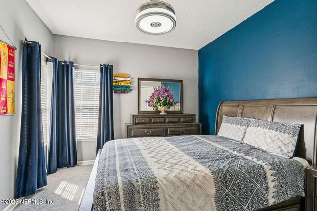 7854 E HEATHER LAKE Court E, Jacksonville, FL 32256