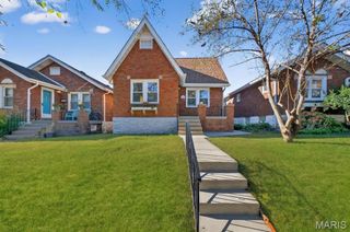 3922 Burgen Avenue, St Louis, MO 63116