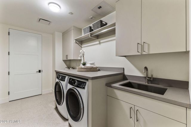 4849 N CAMELBACK RIDGE Drive B108, Scottsdale, AZ 85251