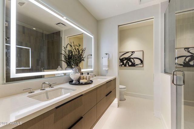 4849 N CAMELBACK RIDGE Drive B108, Scottsdale, AZ 85251