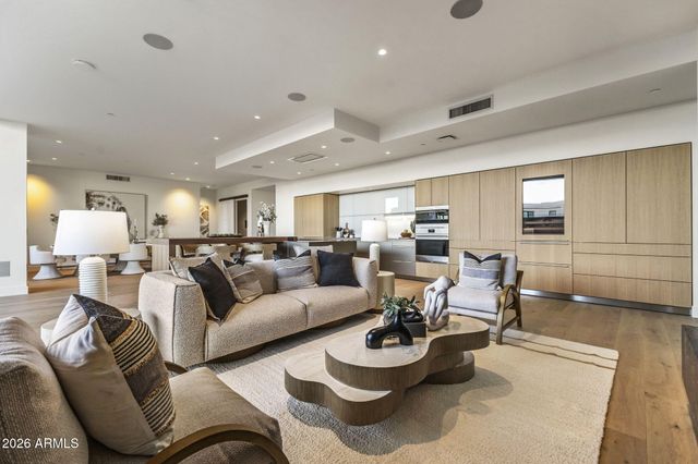 4849 N CAMELBACK RIDGE Drive B108, Scottsdale, AZ 85251