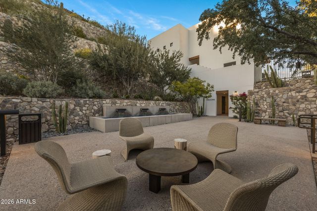 4849 N CAMELBACK RIDGE Drive B108, Scottsdale, AZ 85251