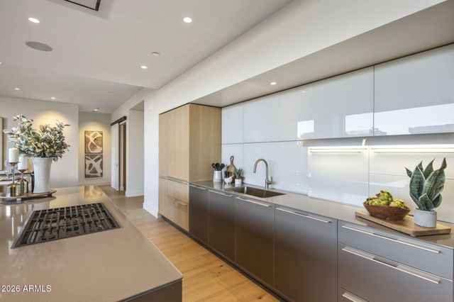 4849 N CAMELBACK RIDGE Drive B108, Scottsdale, AZ 85251