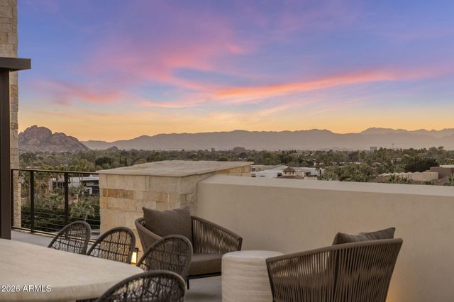 4849 N CAMELBACK RIDGE Drive B108, Scottsdale, AZ 85251