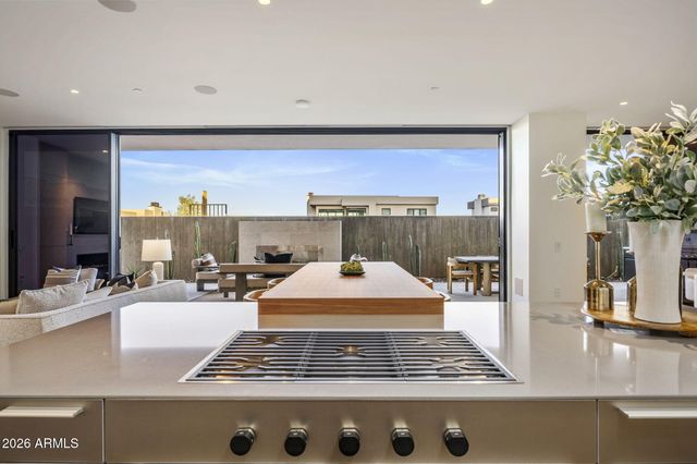 4849 N CAMELBACK RIDGE Drive B108, Scottsdale, AZ 85251